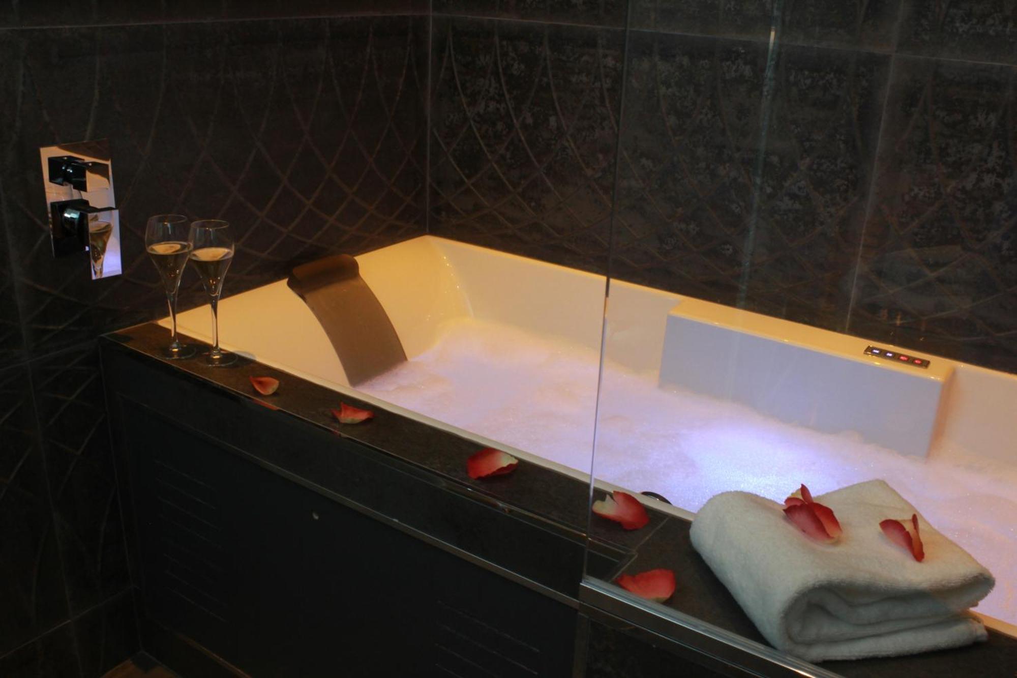 Secret De Paris - Hotel & Spa (Adults Only) Exteriör bild